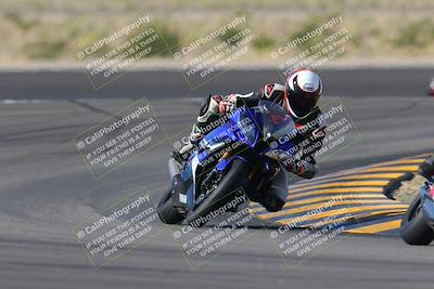 media/Nov-06-2022-SoCal Trackdays (Sun) [[208d2ccc26]]/Turn 11 (10am)/